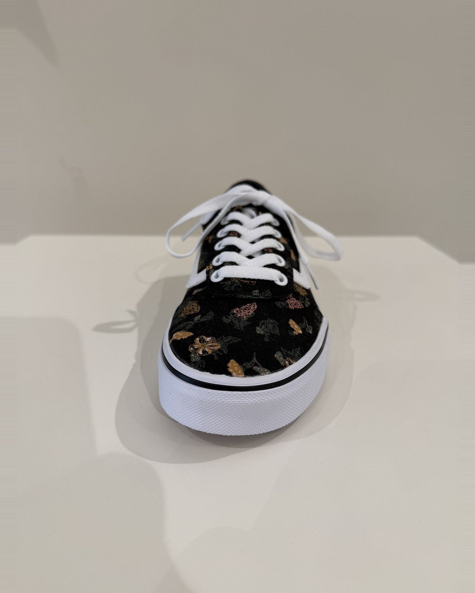 Schuhe & Sneaker